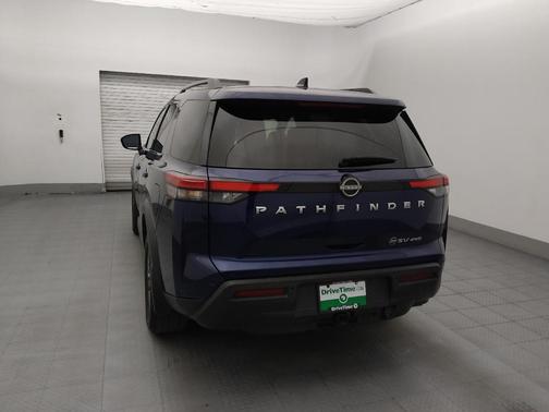 2022 Nissan Pathfinder SV 4WD