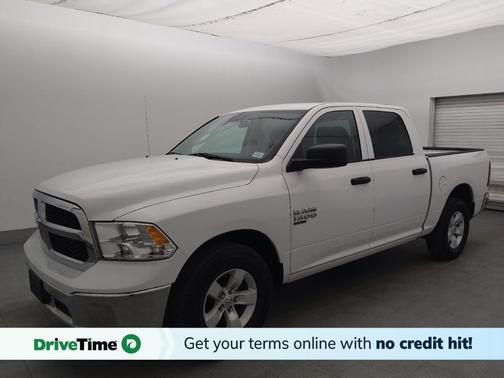 Bright White Clearcoat 2022 RAM 1500 Classic SLT
