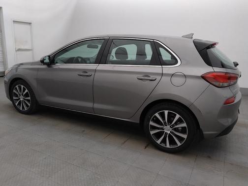 Fluid Metal 2020 Hyundai Elantra GT Base