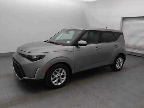 Steel Gray 2023 Kia Soul LX