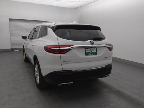 White 2018 Buick Enclave Premium