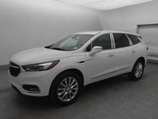 White 2018 Buick Enclave Premium