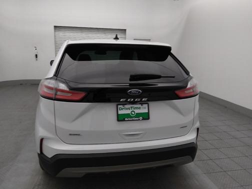 White 2024 Ford Edge SEL