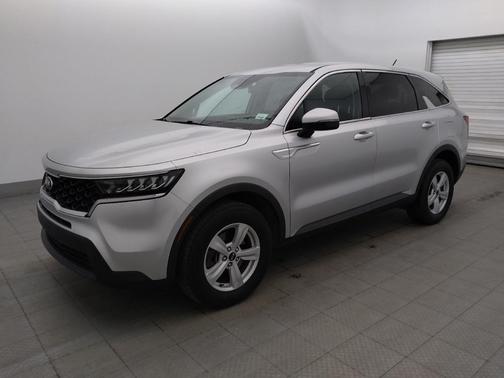 Sparkling Silver 2021 Kia Sorento LX
