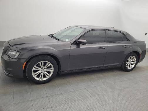 2018 Chrysler 300 S