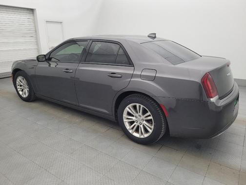 2018 Chrysler 300 S
