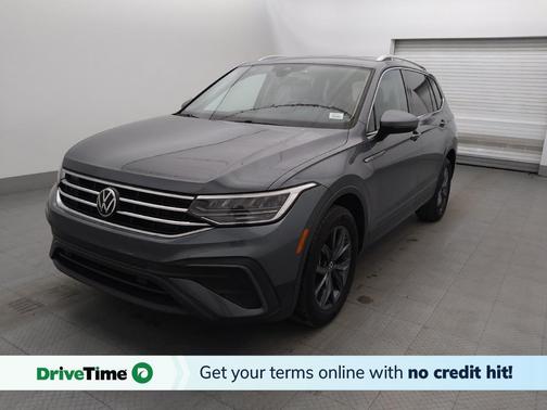 Platinum Gray Metallic 2022 Volkswagen Tiguan 2.0T SE