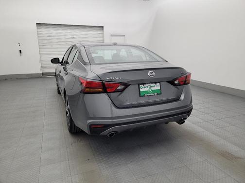 2021 Nissan Altima SR FWD