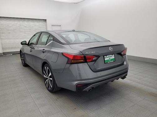 2021 Nissan Altima SR FWD