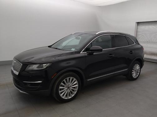 Infinite Black Metallic 2019 Lincoln MKC Standard