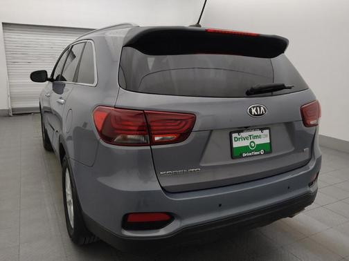 Everlasting Silver 2020 Kia Sorento LX