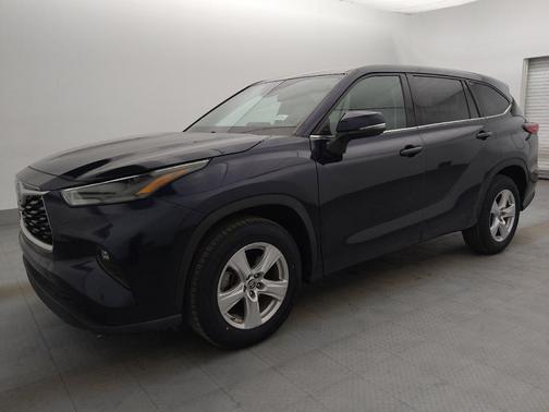 2022 Toyota Highlander LE