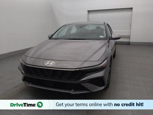 Gray 2025 Hyundai ELANTRA SEL