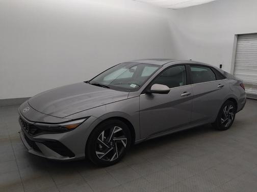 Gray 2025 Hyundai ELANTRA SEL