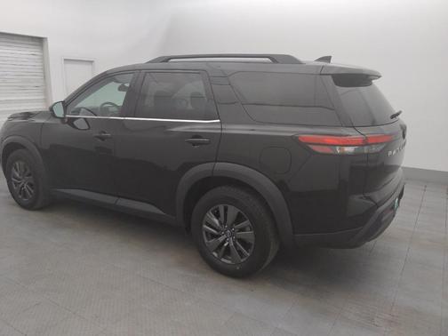 2022 Nissan Pathfinder SV 4WD