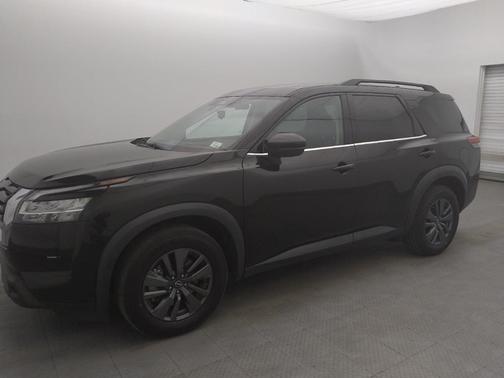 2022 Nissan Pathfinder SV 4WD