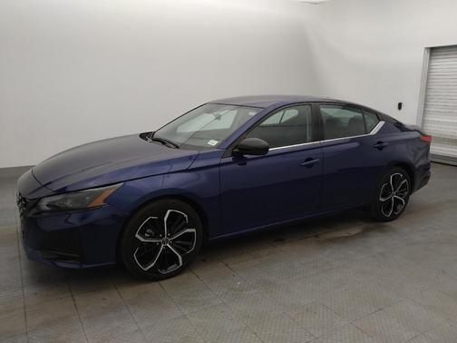 2024 Nissan Altima SR FWD