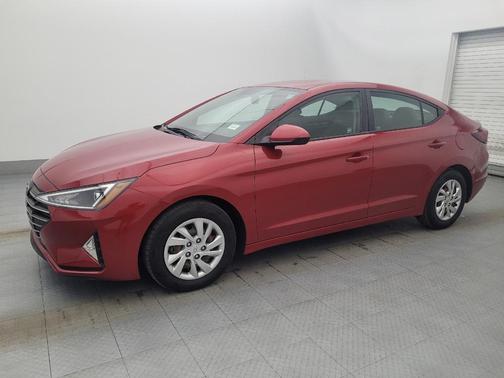 2020 Hyundai ELANTRA SE