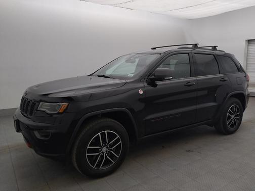 Diamond Black Crystal Pearlcoat 2018 Jeep Grand Cherokee Trailhawk