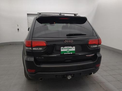 Diamond Black Crystal Pearlcoat 2018 Jeep Grand Cherokee Trailhawk