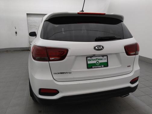 Snow White Pearl 2019 Kia Sorento LX