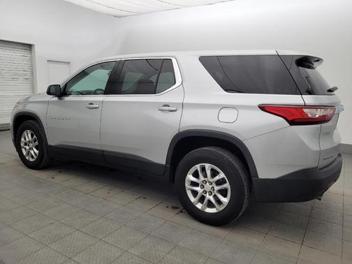Silver Ice Metallic 2020 Chevrolet Traverse LS