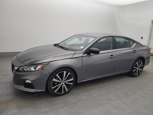 2021 Nissan Altima SR FWD