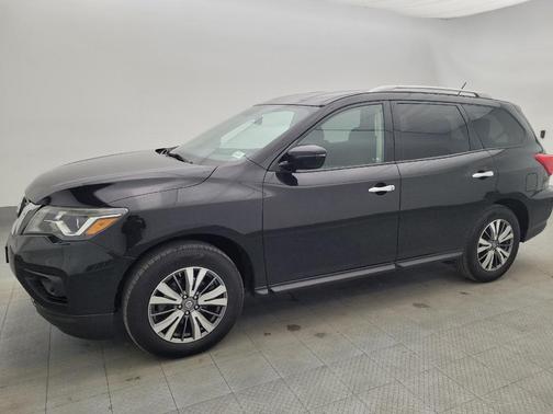 2018 Nissan Pathfinder SV