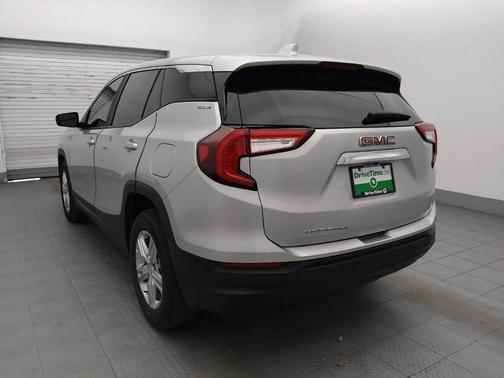 Quicksilver Metallic 2022 GMC Terrain SLE