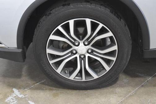 2016 Mitsubishi Outlander ES