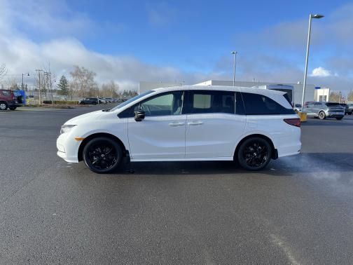 2023 Honda Odyssey 