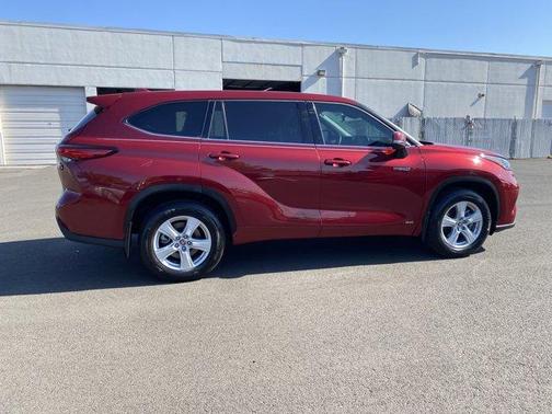 2020 Toyota Highlander Hybrid LE