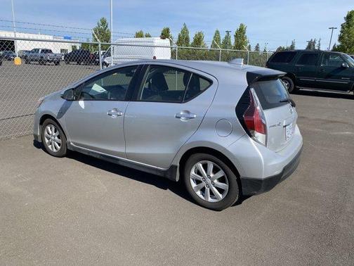2017 Toyota Prius c One