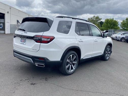2025 Honda Pilot Elite