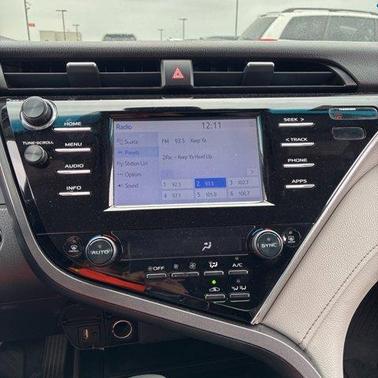 2018 Toyota Camry Hybrid SE