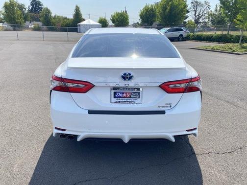 2018 Toyota Camry Hybrid SE