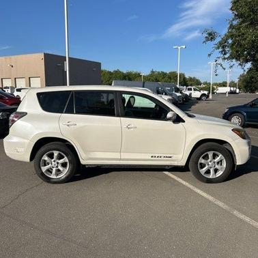 2014 Toyota RAV4 EV Base