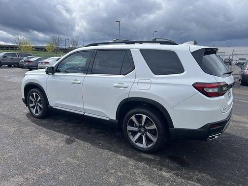 2023 Honda Pilot Elite