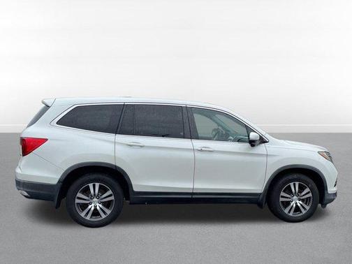 2017 Honda Pilot EX