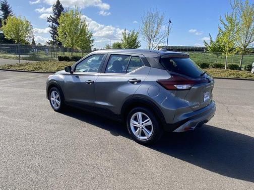 2023 Nissan Kicks S