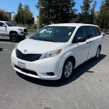 2017 Toyota Sienna L