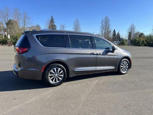 2020 Chrysler Pacifica Hybrid Limited