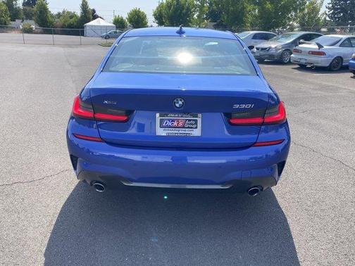 2019 BMW 330 i xDrive