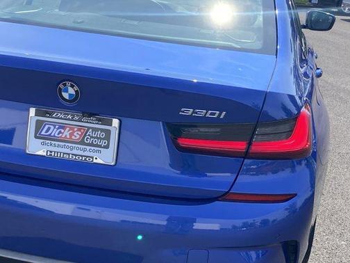 2019 BMW 330 i xDrive