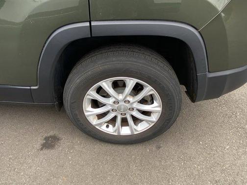 2020 Jeep Cherokee Latitude