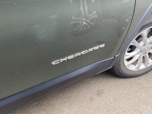 2020 Jeep Cherokee Latitude