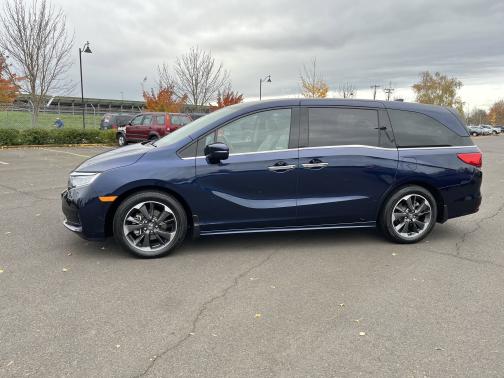 2023 Honda Odyssey 