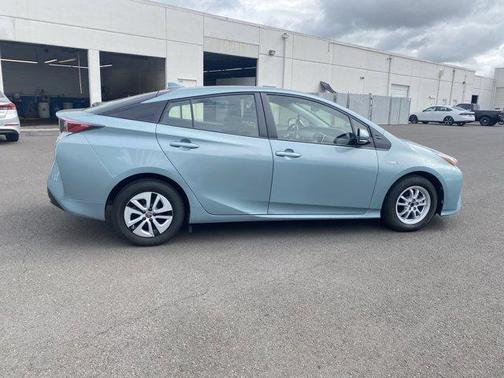 2016 Toyota Prius Four