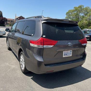 2012 Toyota Sienna LE