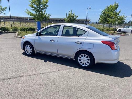2015 Nissan Versa 1.6 S+